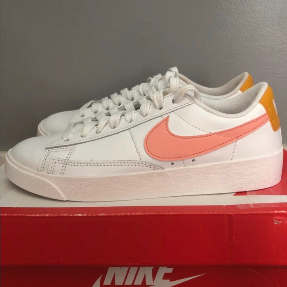 Girl’s Nike Low Blazer Shoes